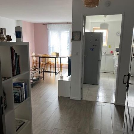 Apartament Les Jardins De Magny. Zewnętrze zdjęcie